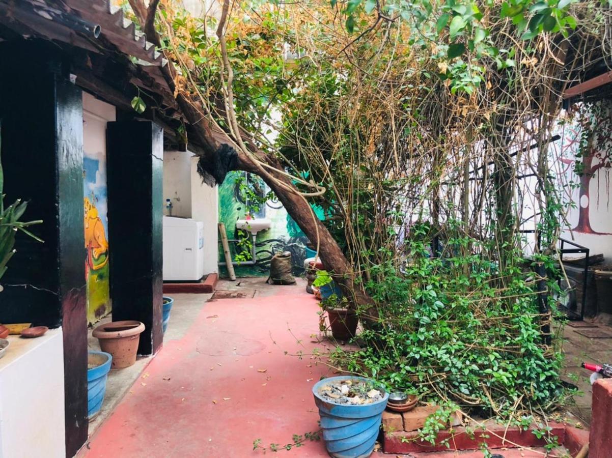Gurukulam Hostel ポンディシェリ エクステリア 写真