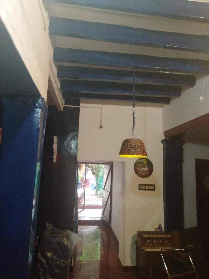 Gurukulam Hostel ポンディシェリ エクステリア 写真