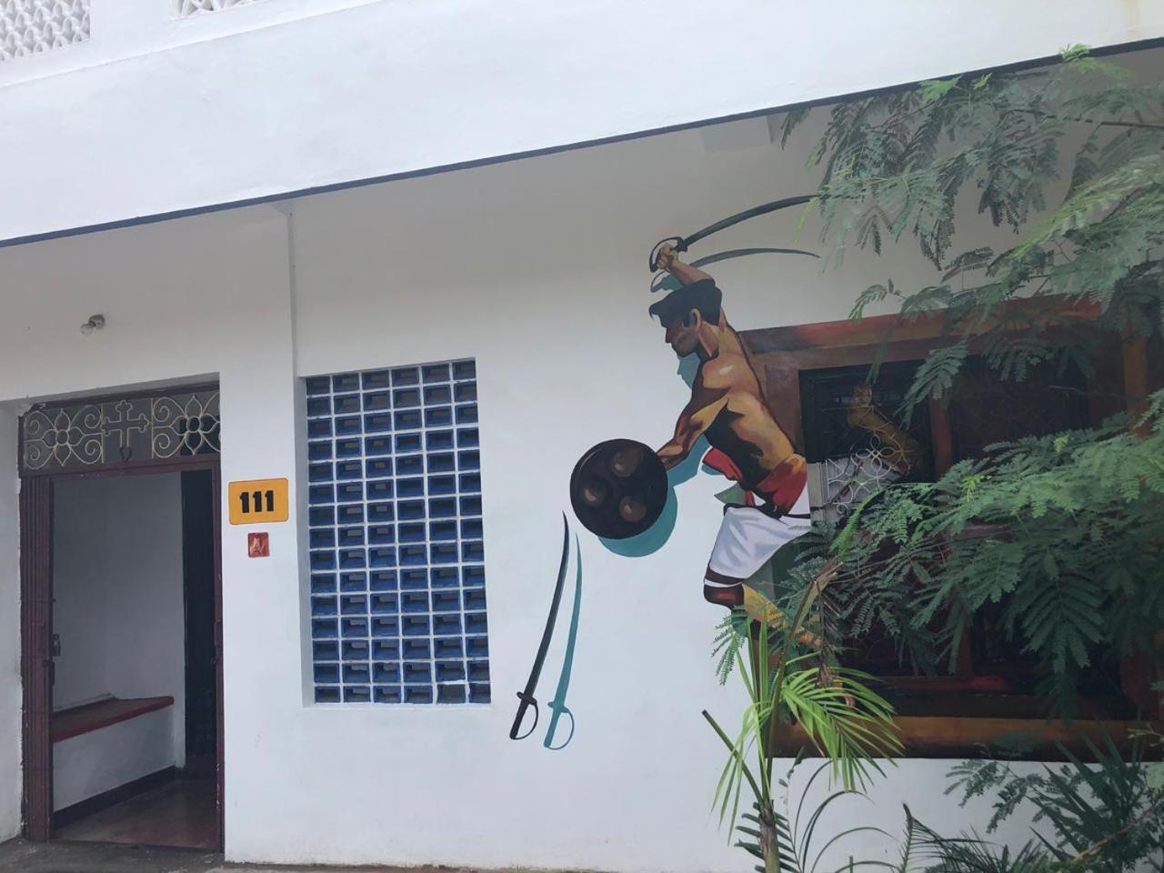 Gurukulam Hostel ポンディシェリ エクステリア 写真